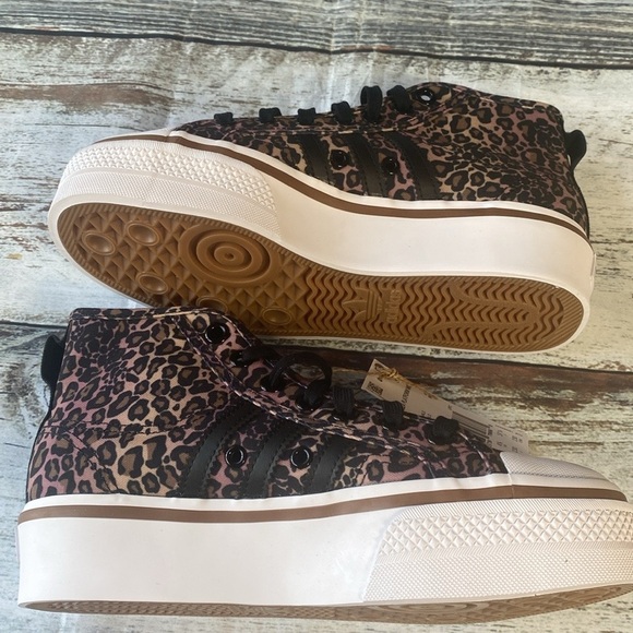 Adidas Leopard Print Mid-Tops in Black and Pink Sz 6 - Picture 8 of 12